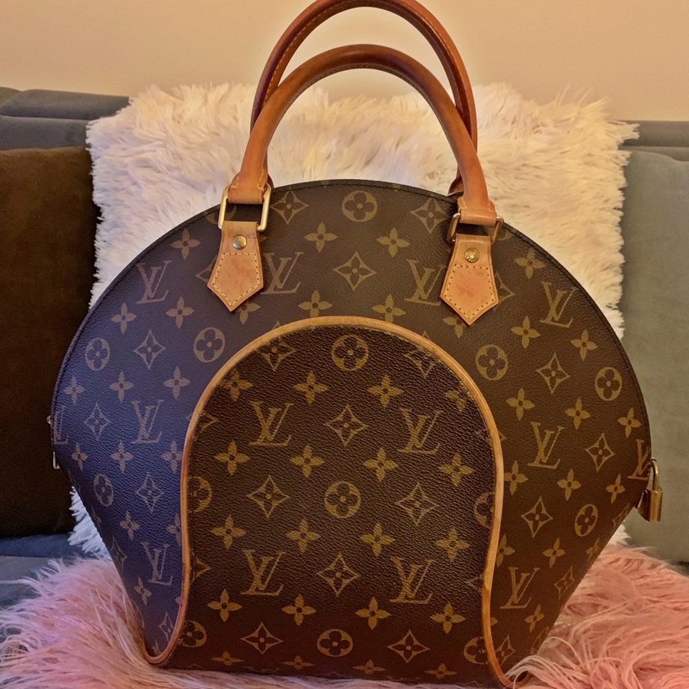 Ellipse Bag Monogram Canvas MM